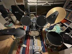 Full acoustic CB Drum kit in black, comes with sound blocking pads