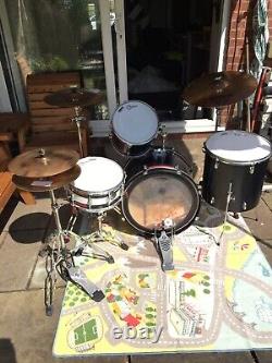 Upgraded Acoustic Drum 6 Piece/Inc HeavyDuty Padded Cases / All Hardware/Rug
