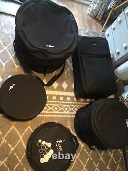 Upgraded Acoustic Drum 6 Piece/Inc HeavyDuty Padded Cases / All Hardware/Rug